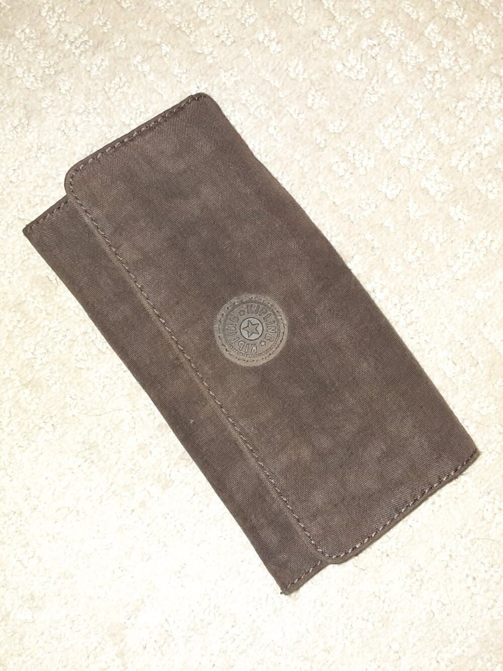 Stylish Kipling Wallet * NWOT * Brown Fabric * Zipper * Snap *